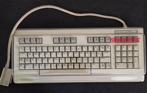 1 Commodore 128 D - KEYBOARD - Without original box - Catawiki