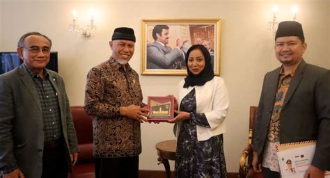 Bertemu Dubes Qatar Gubernur Mahyeldi Bahas Potensi Sumbar