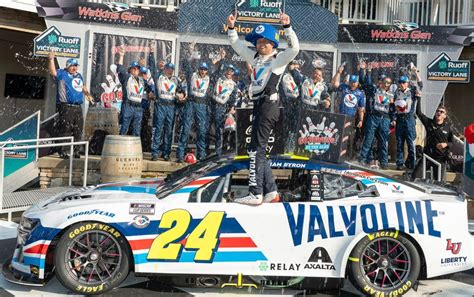 William Byron 2023 Watkins Glen Win Raced Version Valvoline 24 Camaro 1 24 Elite Series Diecast