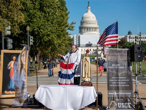 Rally Participants Gather Near U S Capitol To Pray Rosary For The