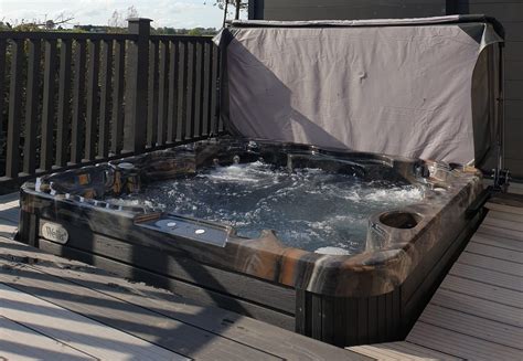 Top Ways To Reduce Your Hot Tub Running Costs