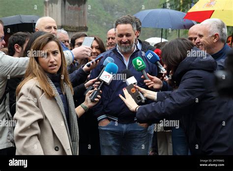 Besuch Von Santiago Abascal Pr Sident Von Vox Nach Covadonga Dem