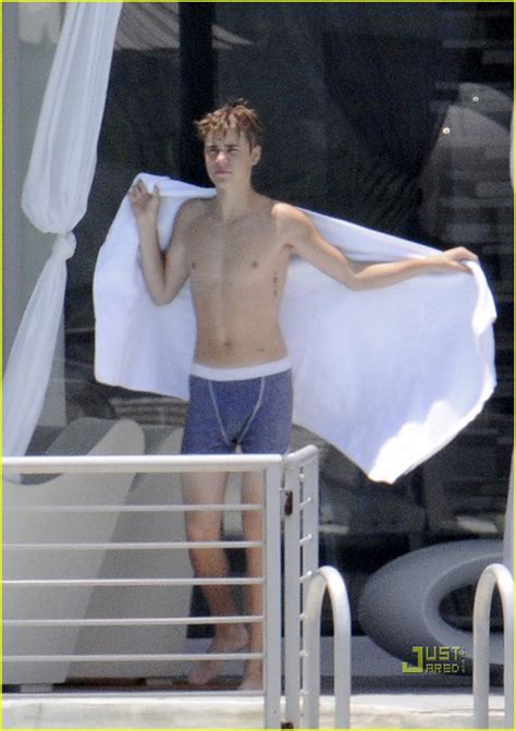 Justin Bieber Shirtless Time In Miami Photo Justin Bieber