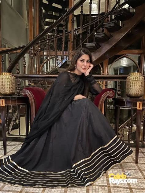 Kubra Khan Bio Wiki Career Height Age Social Media Net Worth