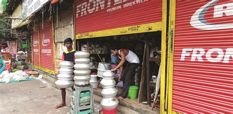 ‘kmc Aims To Get Rid Of Plastic From South Kolkata Hawker Zones