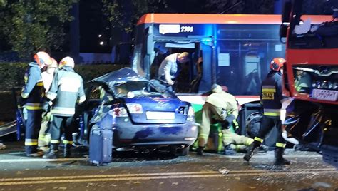 Wypadek Autobusu Miejskiego W Lublinie Zderzenie Z Autem Na Drodze