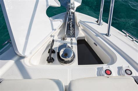 Bayliner Ciera 82020 Yachts Review