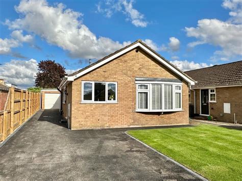 Sandyland Haxby York 2 Bed Detached Bungalow For Sale £375 000