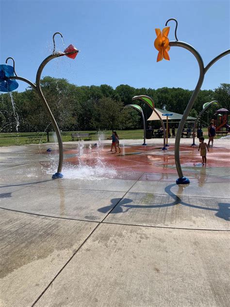 Splash Pads Spray Pads Spraygrounds And Wading Pools In The Stateline