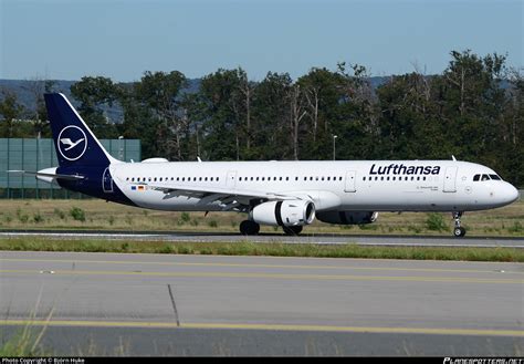 D Aisk Lufthansa Airbus A Photo By Bj Rn Huke Id