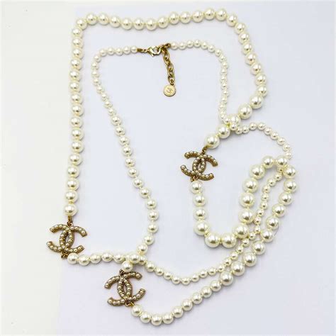 An Authentic Very Long Chanel Pearl And Seed Pearl Necklace In Original