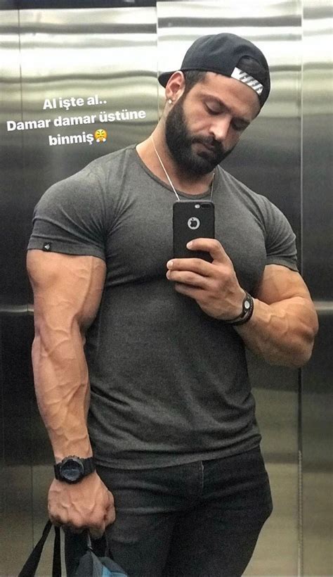 Mustafa Yildiz M Y Hulk On Instagram Estilo De Ropa Hombre