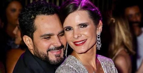 Esposa De Luciano Camargo Rouba A Cena Look Vermelho Arrasador