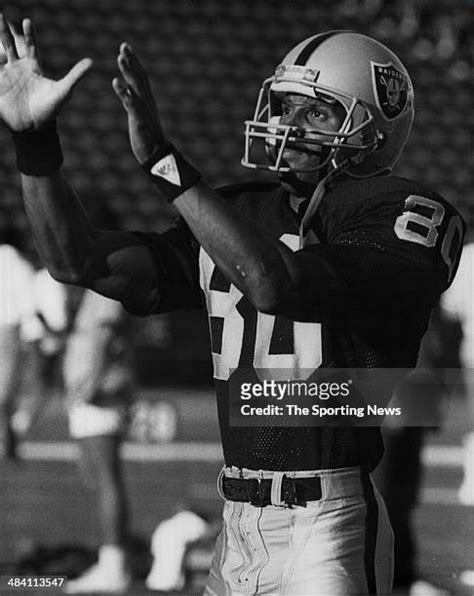 James Lofton Raiders Photos and Premium High Res Pictures - Getty Images