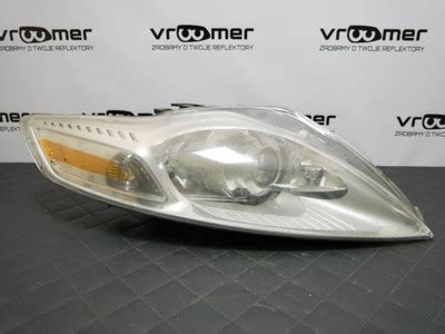 Wtyczka lampy przód reflektora Ford Mondeo MK4 9296821373 oficjalne