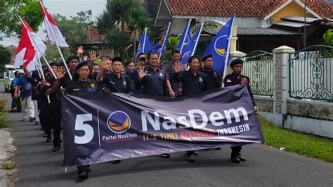 Partai Nasdem Kota Tasikmalaya Long March Daftarkan Bacaleg