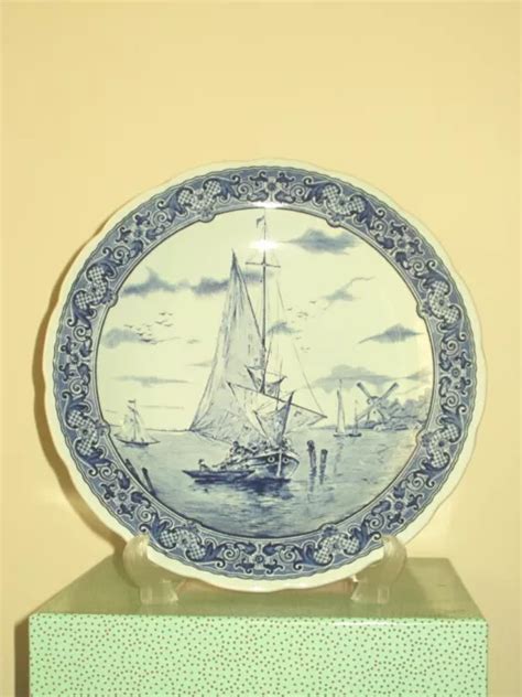 DELFTS BY BOCH Holland Royal Sphinx Heavy 12 1 4 Wall Plate Sailboat