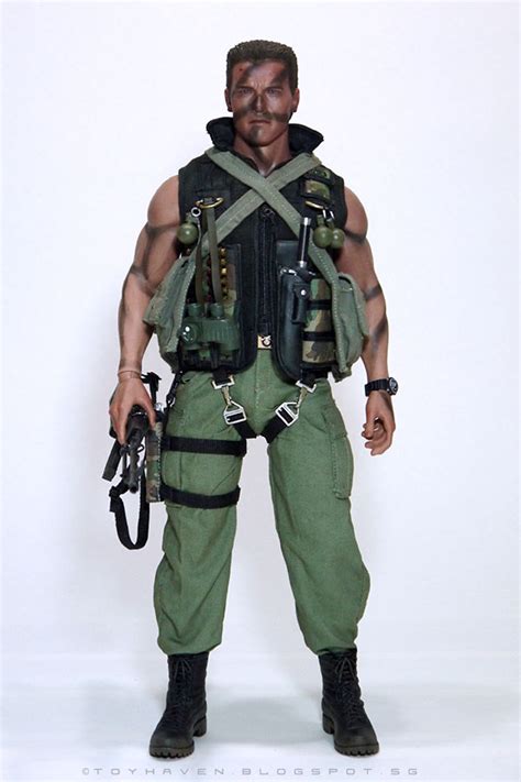 Toyhaven Comparing The Th Arnold Schwarzenegger Inch Figures Released By Hot Toys Plus