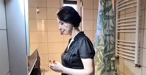 Public Golden Shower Show Amateur Amateur Porn Feat Wanilianna By FapHouse XHamster