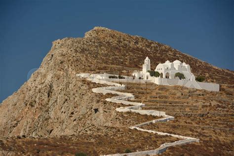 Der Er Lang Vej Op Til En Gr Sk Orthodoks Kirke Som Ligger P Toppen