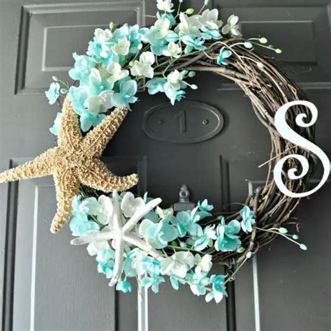 21 Ways To Use Wreaths To Decorate Your Beach House Beach Bliss Living