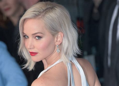 Jennifer Lawrence S Pale Blonde Bob