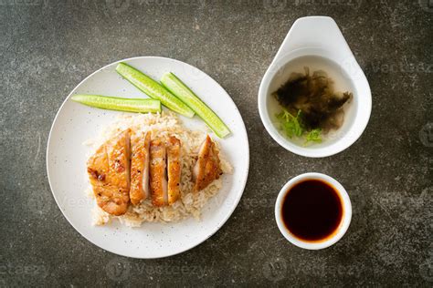 Grilled Chicken with Steamed Rice 11705999 Stock Photo at Vecteezy