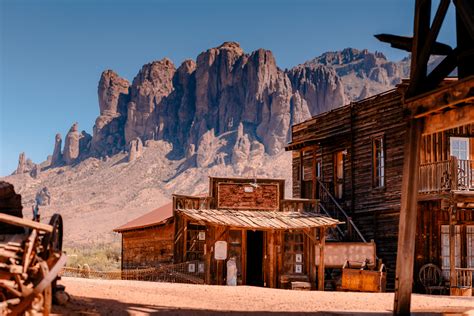 This Arizona Ghost Town Is Just Minutes Away From Phoenix