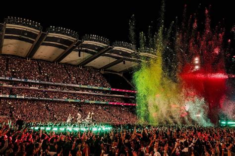 Coldplay香港演唱會2025購票懶人包！啟德體育館首場演唱會搶飛攻略座位表歌單票價一文睇清 Ezone