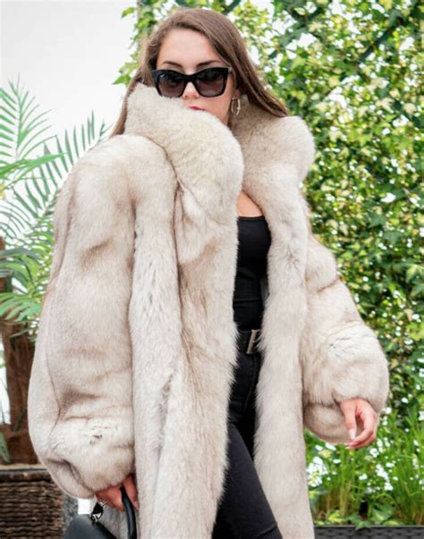 Pin By Rob Boaler On Fur Jacket Fur Jacket Women Fur Fashion Fur Coat