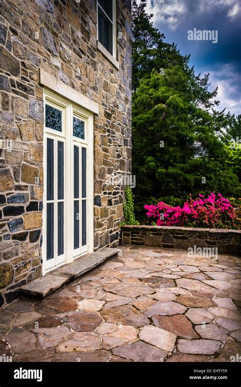 Outdoor patio at the Cylburn Mansion, Cylburn Arboretum, Baltimore, Maryland Stock Photo - Alamy