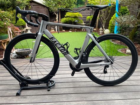 Factor One Aero Carbon Rennrad In Silber Sram Red Vorf Hrrad Auf