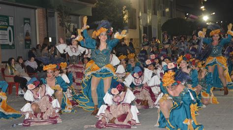 El Desfile del Ofertorio brilló con luz propia en el emblemático Martes