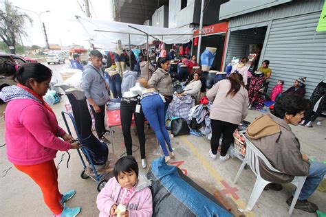 Feria En Comercial Y Ma Aneros Agravan El Caos En La Av Cumabi El Deber