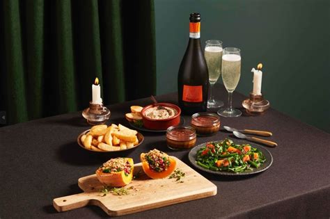 Morrisons £15 Valentine's meal deal includes tender beef wellington ...