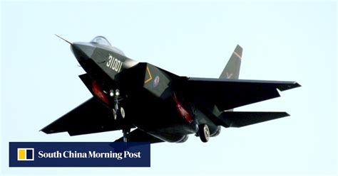 New Chinese J-31 stealth fighter spotted in Zhuhai ahead of air show ...