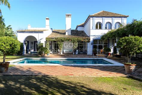 B Zone Large Comfortable Villa In Lower Sotogrande