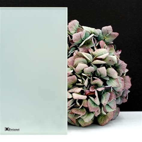 Rodzaje szyb do szklanych drzwi loftowych | Portamet