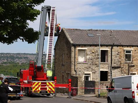 In Pictures Homes Evacuated In Burnley After House Collapse Lancslive