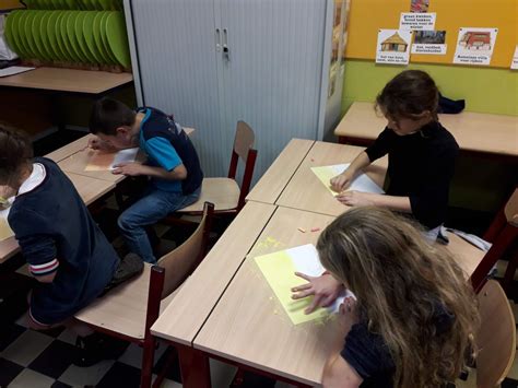 Klasblog Van A En B Creatief Met Houtskool