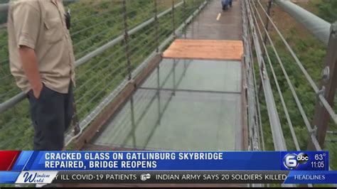 Cracked Glass On Gatlinburg Skybridge Repaired Bridge Reopens Youtube