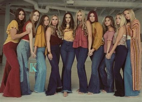 We Can All Wear Sexie Flares Flare Jeans Style Flare Pants Flare Skirt Barefoot Girls