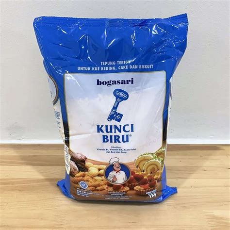 Jual Bogasari 1 Kg Varian Kunci Biru Segitiga Cakra Kembar Tepung