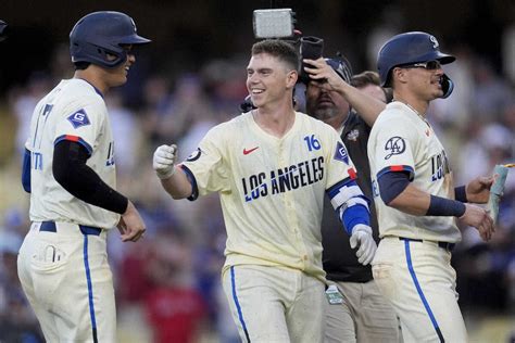 ドジャース・スミス 大谷翔平が敬遠された直後にサヨナラ打 満塁機では143「とにかく犠飛でいい」― スポニチ Sponichi Annex 野球