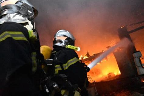 Un violent incendie se déclare dans une maison du Gard un corps