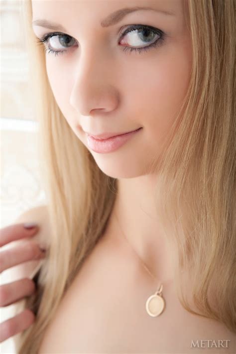 Augusta Crystal Nude In Agnos Ametart