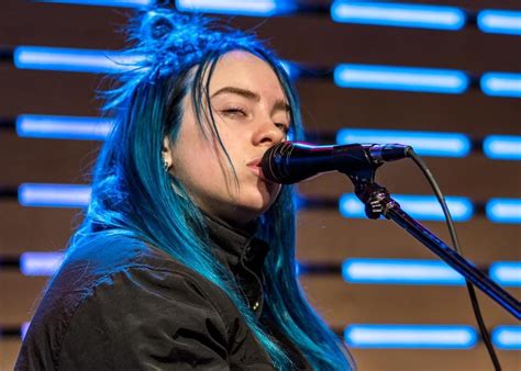 Billie Eilish With Blue Hair Billie Blue Hair Billie Eilish