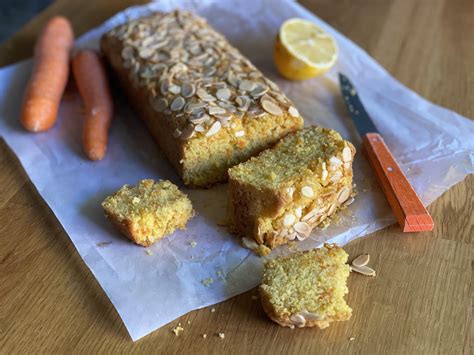 Merende sane per bambini: plumcake carote e mandorle | Deabyday