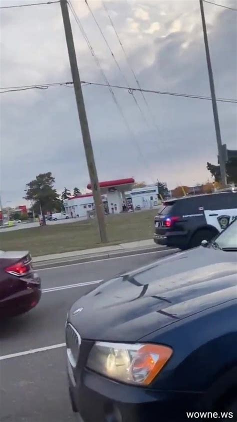 Police Caught Naked Man In Public After Hot Chase Down The Road