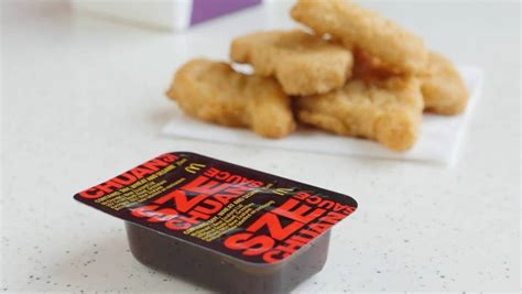 McDonald's Szechuan Sauce Review | Is It Any Good? - TheFoodXP